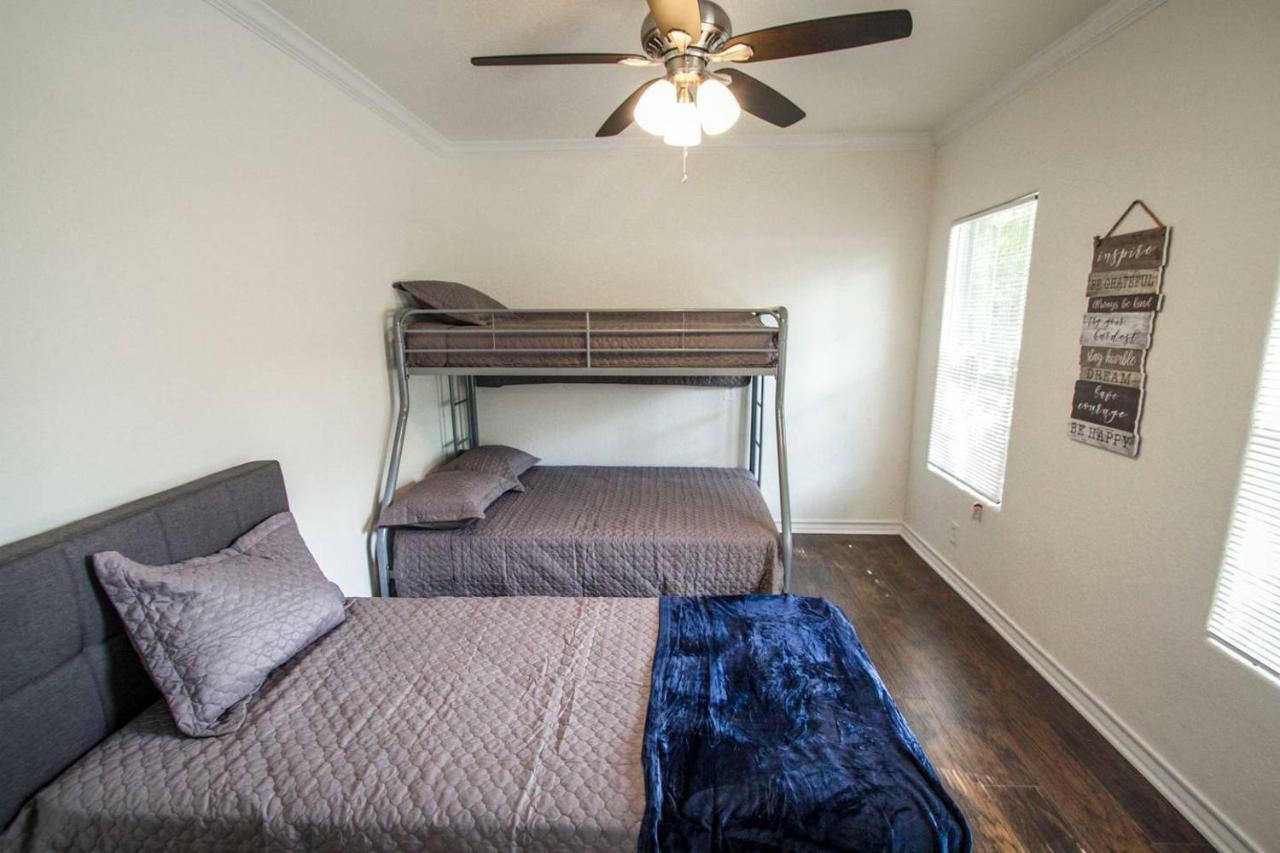 Hays St Cozy Remodeled 2Br/2Ba House Sleeps 8 San Antonio Exterior foto