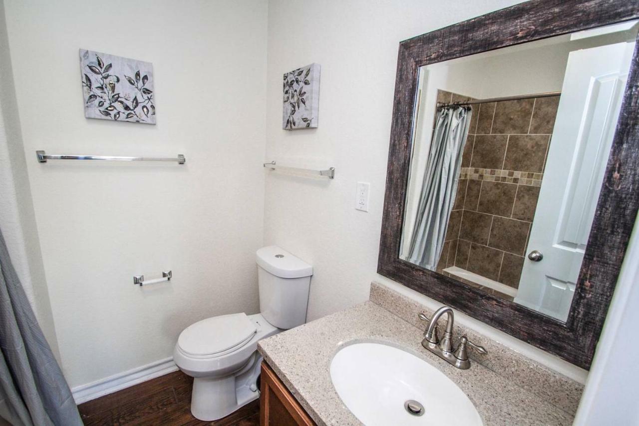 Hays St Cozy Remodeled 2Br/2Ba House Sleeps 8 San Antonio Exterior foto